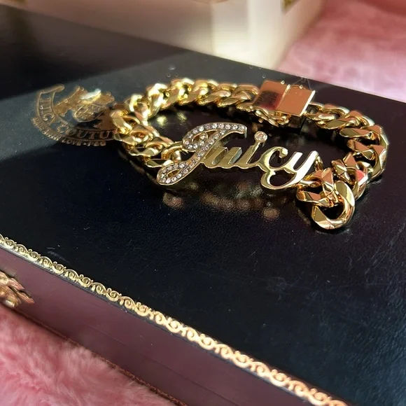 VINTAGE ✨Juicy Couture Gold pave Bracelet - Picture 1 of 6